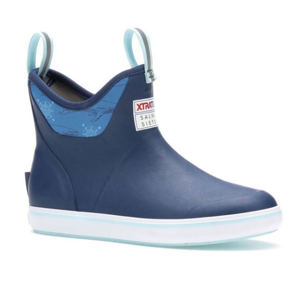 XTRATUF WOMEN'S ANKLE BOOTS - SALMON SISTERS WHALE